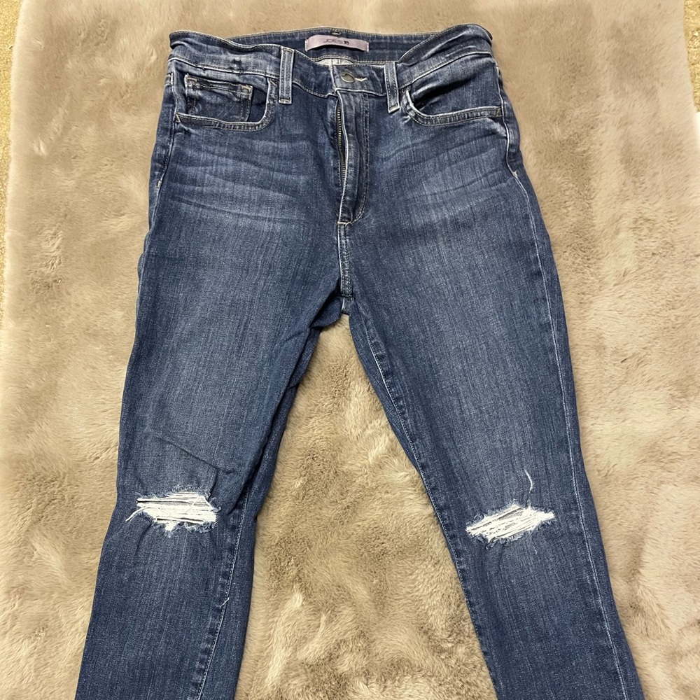 Joe’s Jeans distressed skinny jeans size 29